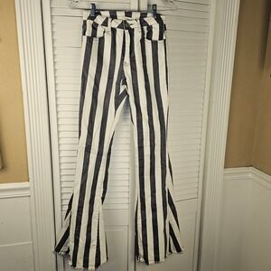 Wisteria Lane Womens‎ Los Angeles Gray White Striped Flare Jeans Small